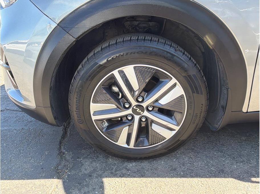 Used 2022 Kia Niro LXS FWD image 30