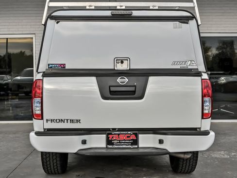 Used 2021 Nissan Frontier S RWD image 9