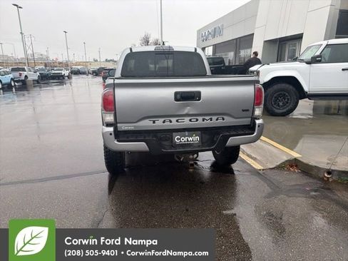 Used 2021 Toyota Tacoma TRD Off-Road image 6