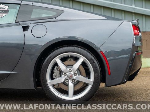 Used 2014 Chevrolet Corvette Base w/ Battery Protection Package image 20