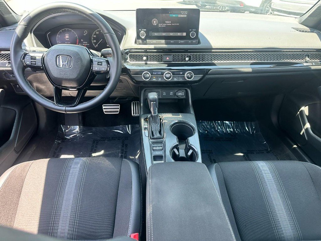 Used 2025 Honda Civic Sport image 14