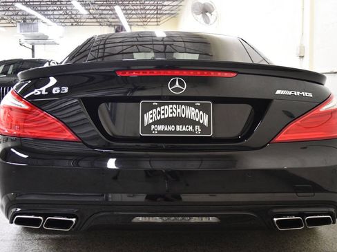 Used 2014 Mercedes-Benz SL 63 AMG image 26