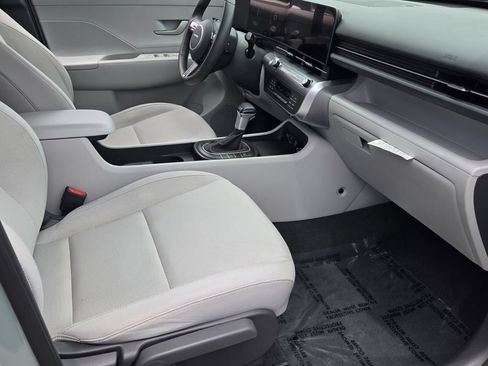 Certified 2024 Hyundai Kona SEL FWD image 16
