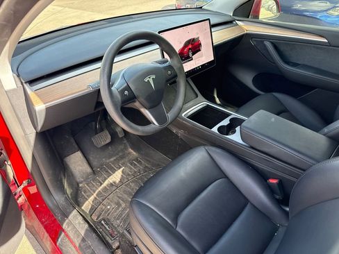 Used 2023 Tesla Model Y Long Range AWD/4WD image 5