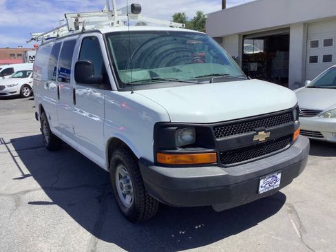 Used 2016 Chevrolet Express 2500 w/ Cold Climate Package RWD image 3