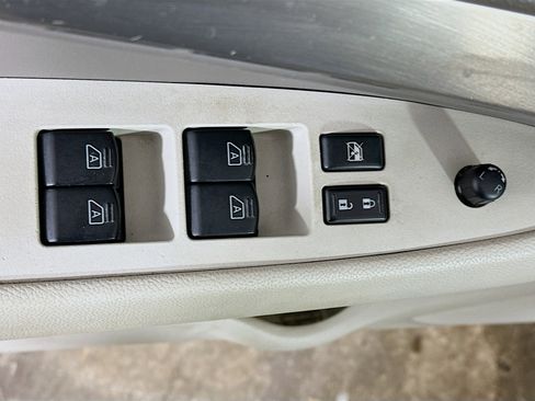 Used 2010 INFINITI G37 Journey w/ Premium Pkg image 15