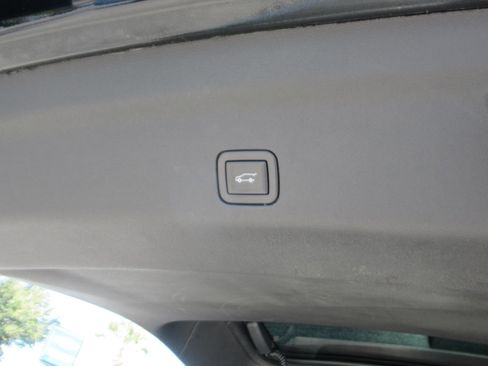 Used 2021 Chevrolet Tahoe Premier image 35