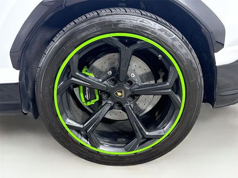 Used 2019 Lamborghini Urus image 27