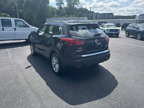 Used 2019 Nissan Rogue Sport SV w/ All-Weather Package AWD/4WD image 16