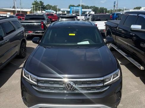 Used 2023 Volkswagen Atlas Cross Sport SE FWD image 8