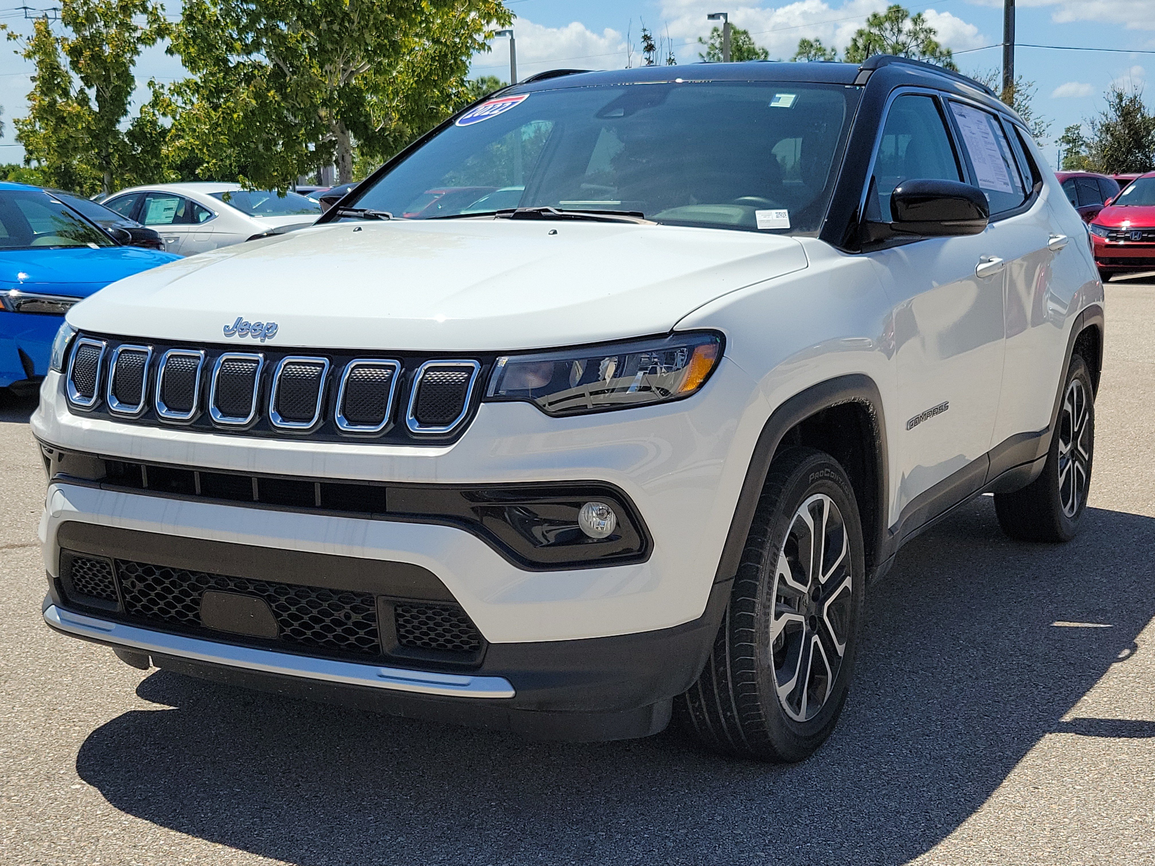 Used 2022 Jeep Compass Limited AWD/4WD image 3