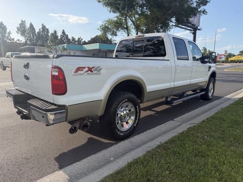 Used 2010 Ford F250 Lariat image 6