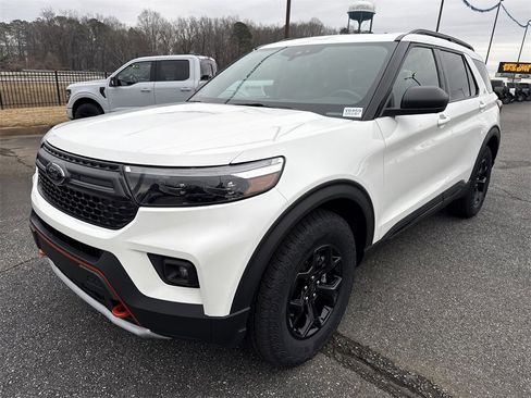 Used 2022 Ford Explorer Timberline image 3