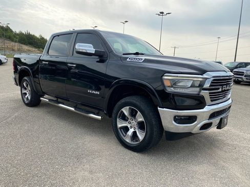 Used 2019 RAM 1500 Laramie AWD/4WD image 8