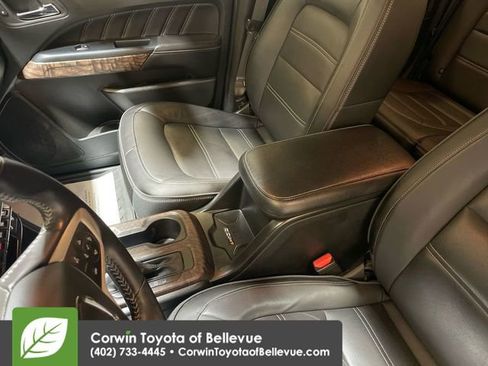 Used 2022 GMC Canyon Denali w/ Denali Black Edition Package image 18