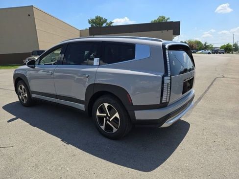 New 2026 Hyundai Ioniq 9 SE AWD/4WD image 3