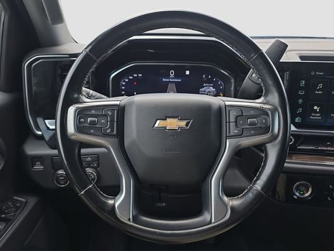 Used 2023 Chevrolet Silverado 1500 LT RWD image 9