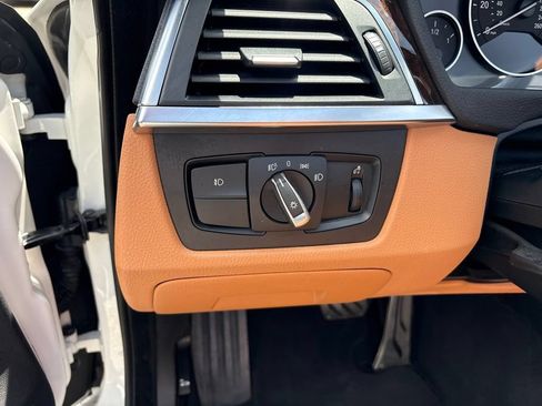 Used 2018 BMW 440i Convertible RWD image 11