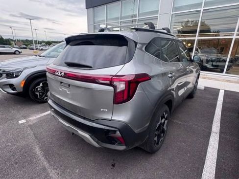 Used 2024 Kia Seltos EX AWD/4WD image 4