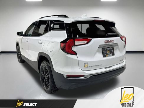 Used 2024 GMC Terrain AT4 w/ Tech Package AWD/4WD image 10