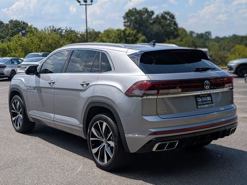 Used 2025 Volkswagen Atlas Cross Sport SEL Premium R-Line AWD/4WD image 7