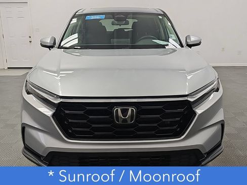 Used 2025 Honda CR-V EX image 4