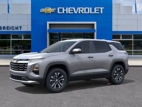 New 2026 Chevrolet Equinox LT image 2