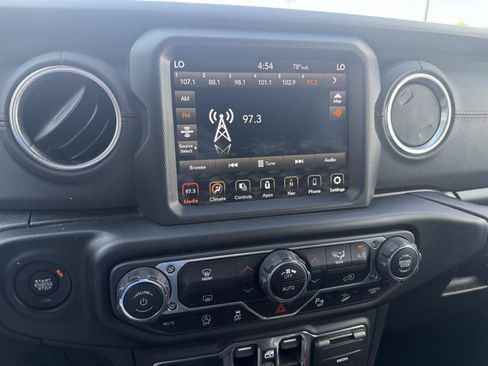 Used 2020 Jeep Wrangler Unlimited Rubicon w/ Quick Order Package 28Y Recon AWD/4WD image 12