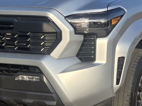 Used 2024 Toyota Tacoma TRD Sport RWD image 7