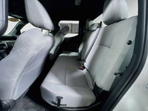 Used 2025 Toyota Tacoma SR5 RWD image 28