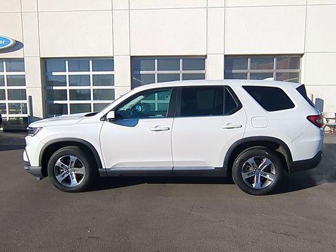 Used 2023 Honda Pilot EX-L image 9