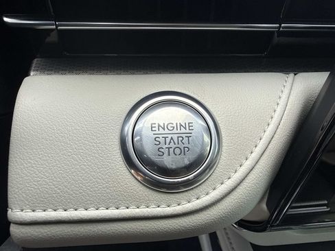 New 2026 Lincoln Nautilus Premier AWD/4WD image 28