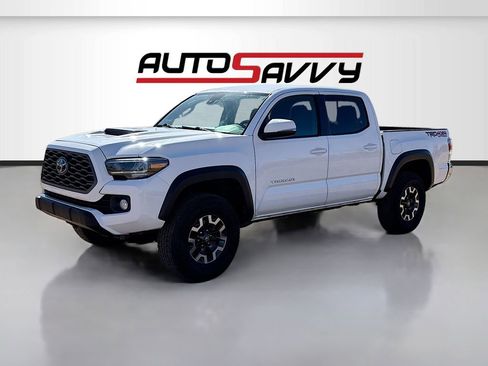 Used 2021 Toyota Tacoma TRD Off-Road image 3