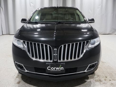 Used 2014 Lincoln MKX AWD w/ Equipment Group 101A image 7