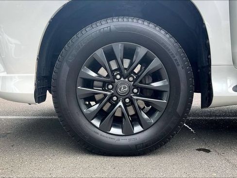 Certified 2023 Lexus GX 460 Premium w/ Premium Package AWD/4WD image 35