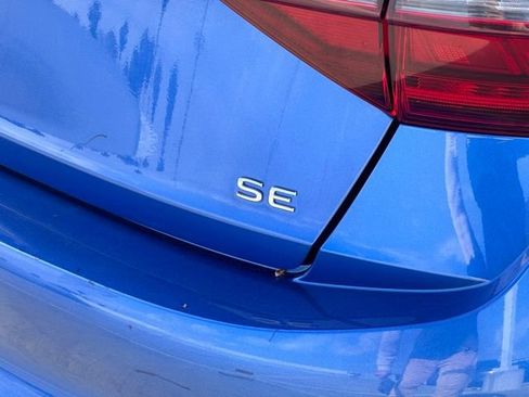 Used 2024 Volkswagen Jetta SE FWD image 24