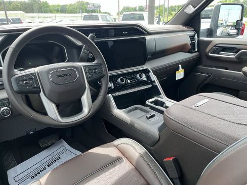 New 2026 GMC Sierra 2500 Denali w/ Denali Reserve Package AWD/4WD image 3