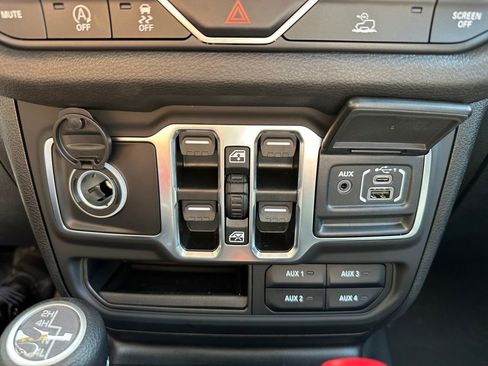 New 2025 Jeep Wrangler Sport S image 27