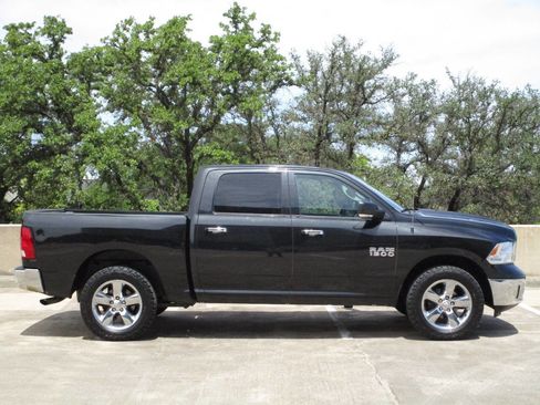 Used 2017 RAM 1500 Big Horn image 3