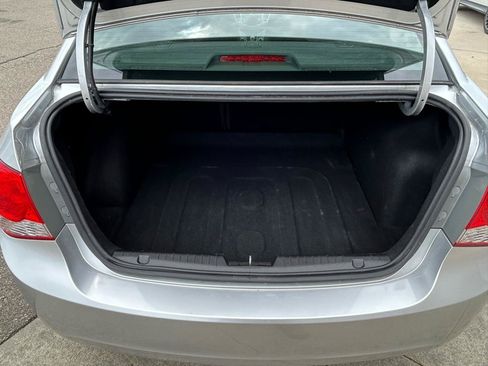 Used 2015 Chevrolet Cruze LT FWD image 17