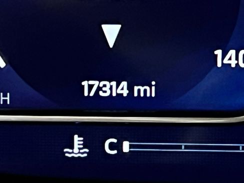 Used 2023 Chevrolet Tahoe Z71 w/ Z71 Off-Road Package image 11