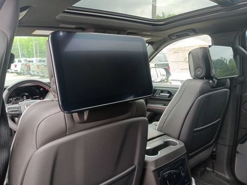New 2026 GMC Yukon AT4 Ultimate w/ LPO, Floor Liner Package AWD/4WD image 23