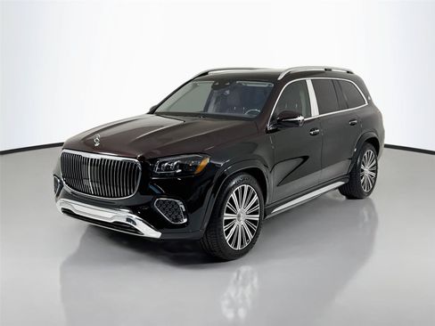 Used 2024 Mercedes-Benz Maybach GLS 600 4MATIC image 10