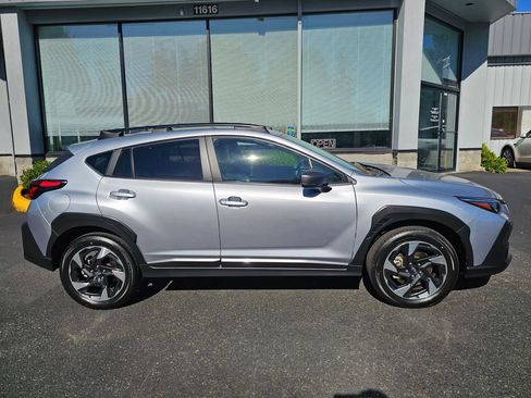 Used 2024 Subaru Crosstrek 2.5i Limited w/ Crosstrek Mirror Package AWD/4WD image 8