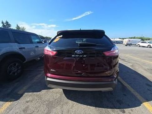Used 2023 Ford Edge SEL w/ Convenience Package AWD/4WD image 5