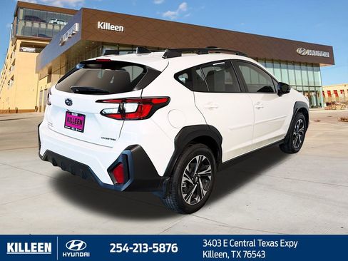Used 2024 Subaru Crosstrek 2.0i Premium image 7
