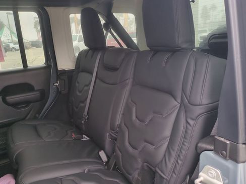 Certified 2024 Jeep Wrangler Willys image 13