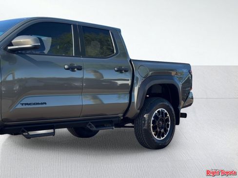 Certified 2025 Toyota Tacoma TRD Off-Road w/ TRD Off Road Upgrade Package image 9