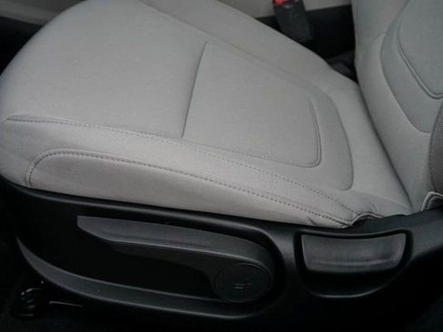 New 2026 Hyundai Tucson SE image 11