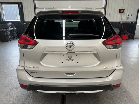Used 2017 Nissan Rogue SV AWD/4WD image 5